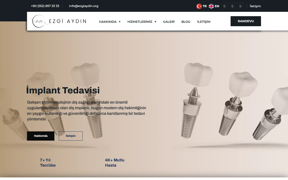 Dt. Ezgi Aydın web sitesinin ana sayfa ekranı